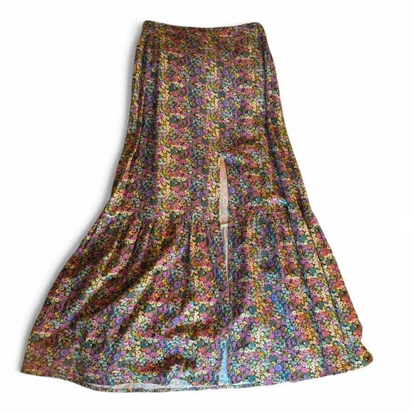 Gorgeous Floral Midi Skirt Set - Picture 2 of 8